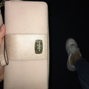 Michale kors wallet